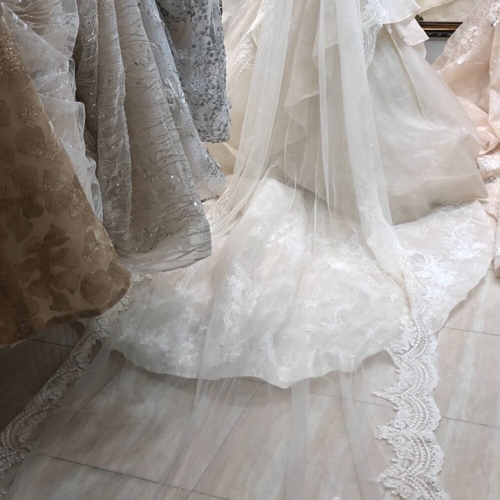 Wedding Vail - Picture 3 of 3